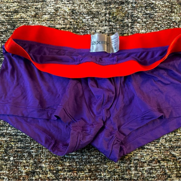 2(X)IST Trunks - Picture 2 of 3